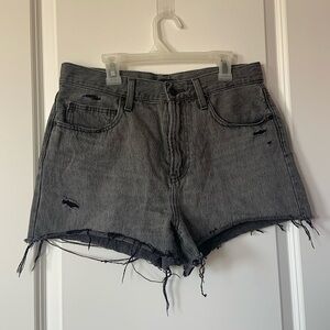 UNIQLO SIZE 26 Black/Grey Distressed Denim Shorts